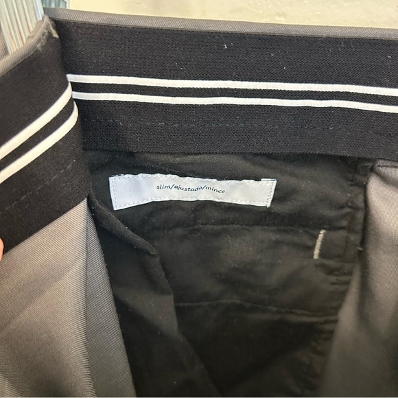 Amazon Essentials Men’s Slim Fit Flat Front Dress Pants Gray Size 38x32 - Picture 7 of 10